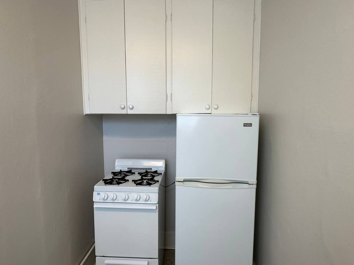 Apartment for rent at 4937 S Corbett Ave, Portland, OR 97239