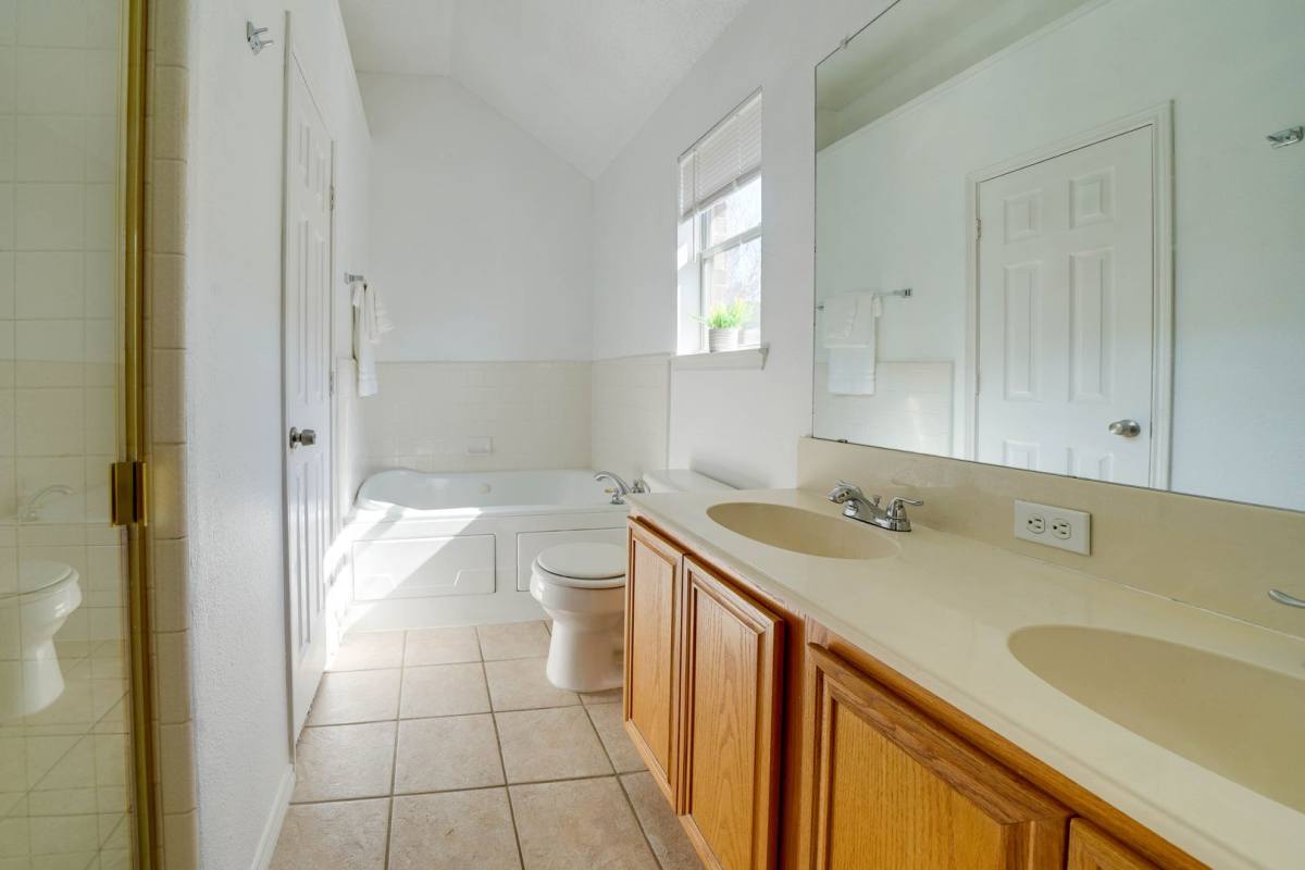 House for rent at 152 Pinion, Rockwall, TX 75032