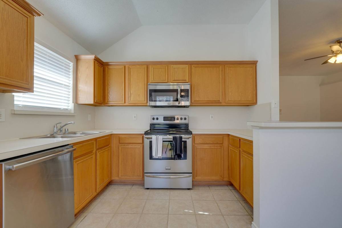 House for rent at 152 Pinion, Rockwall, TX 75032