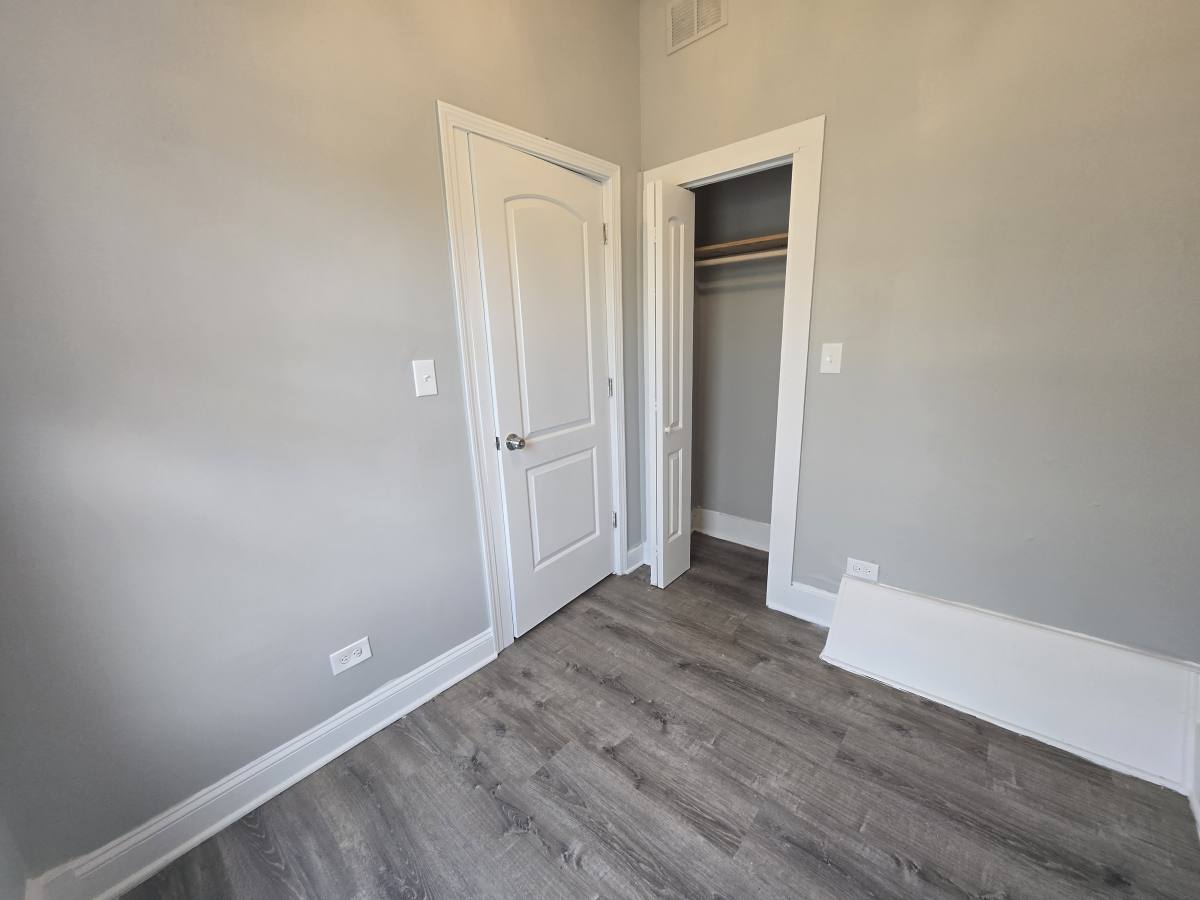 Apartment for rent at 1355 E 76th #2, Chicago, IL 60619