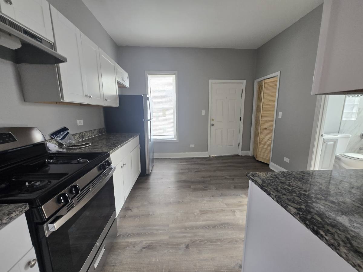 Apartment for rent at 1355 E 76th #2, Chicago, IL 60619
