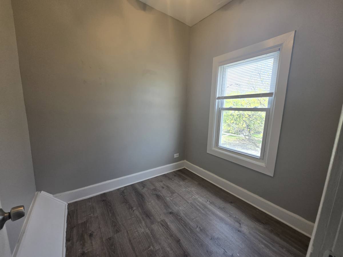 Apartment for rent at 1355 E 76th #2, Chicago, IL 60619