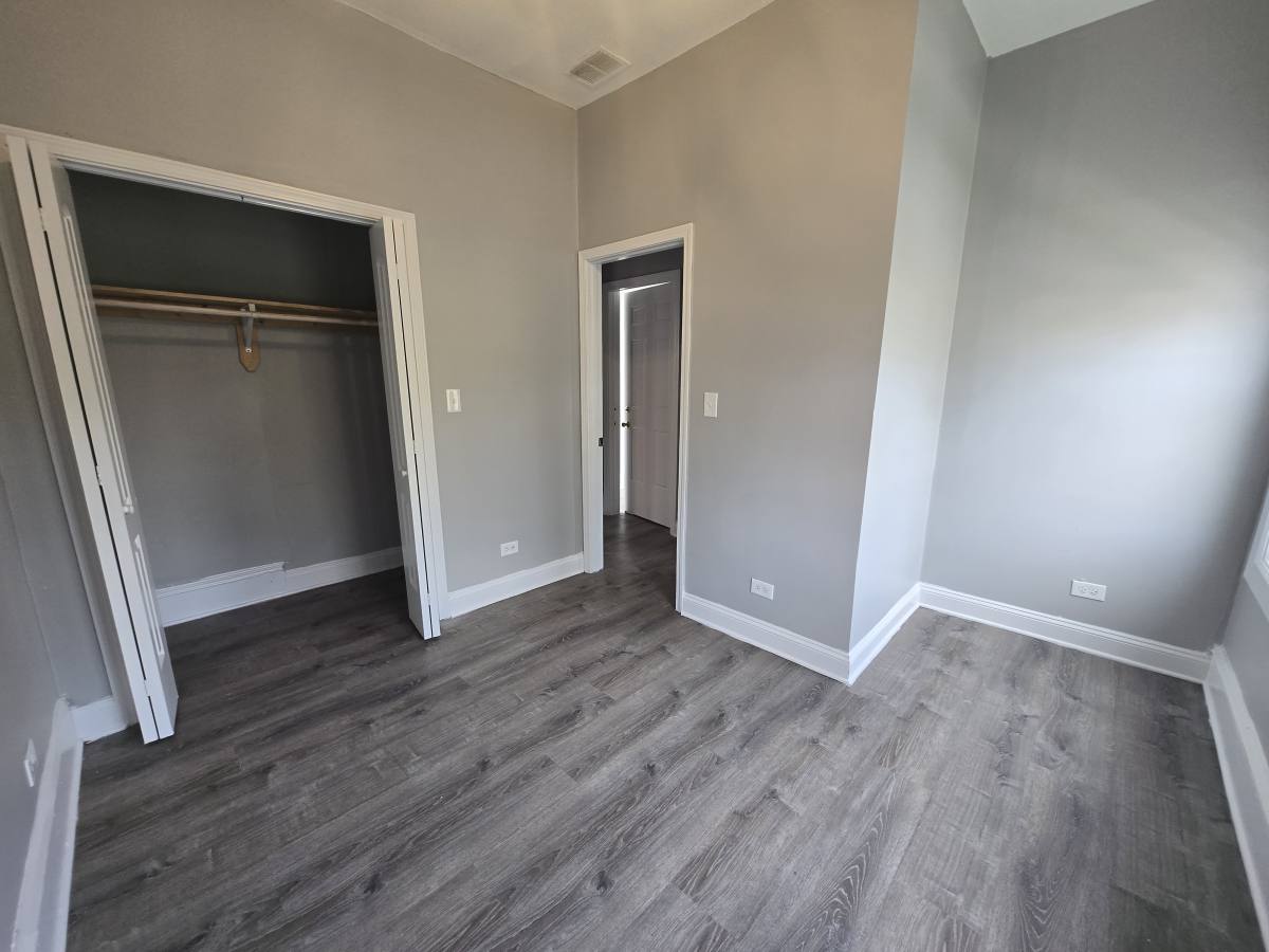 Apartment for rent at 1355 E 76th #2, Chicago, IL 60619