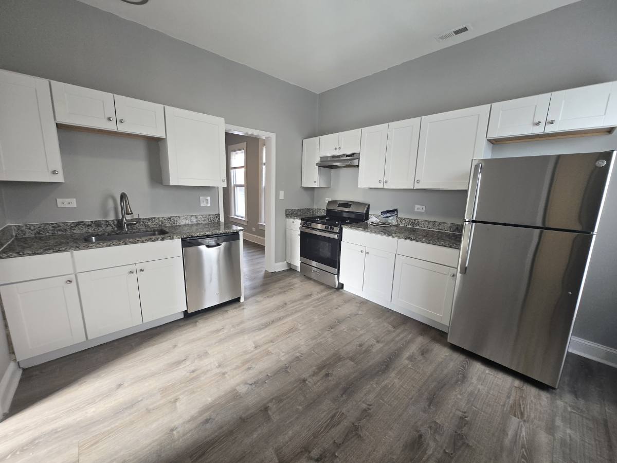 Apartment for rent at 1355 E 76th #2, Chicago, IL 60619