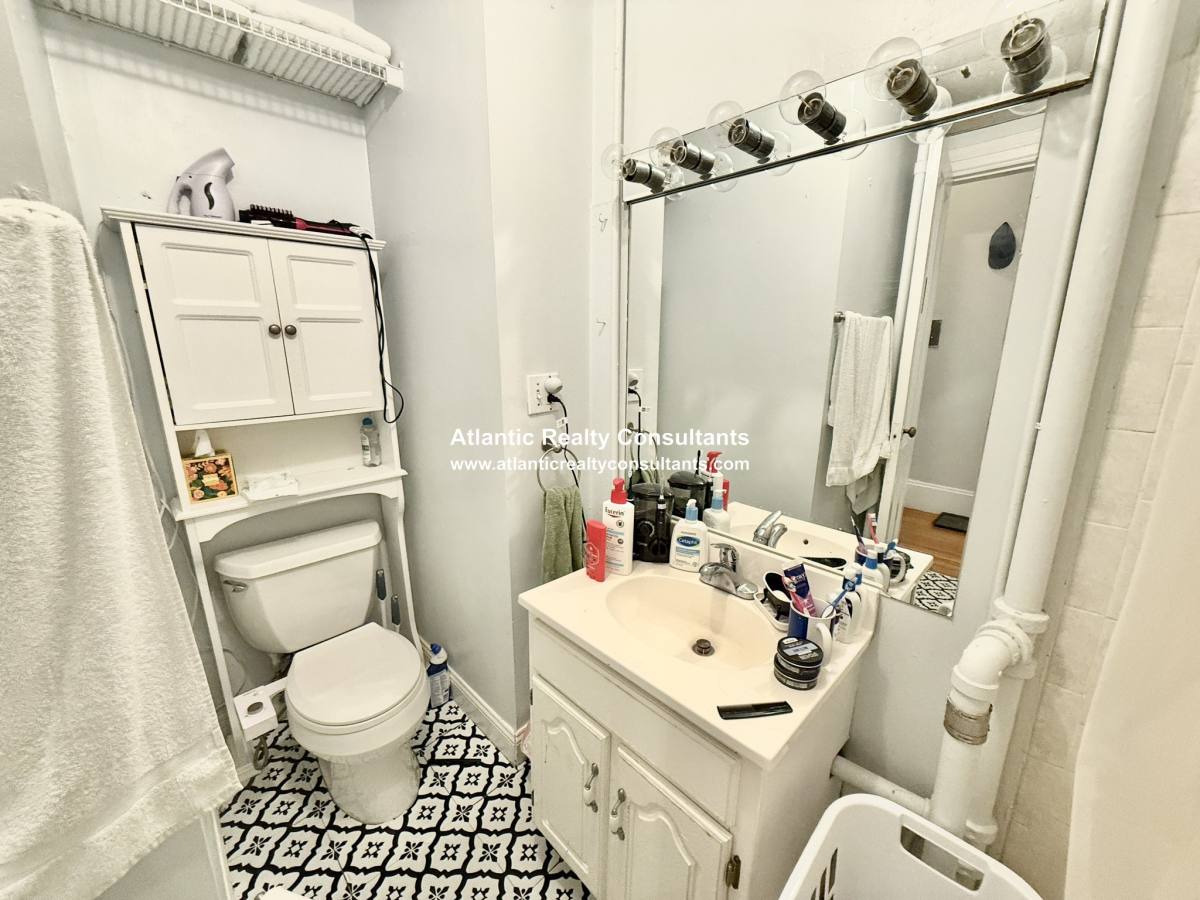 Apartment for rent at 178 Marlborough St #4, Boston, MA 02116