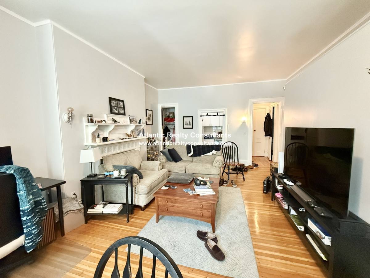 Apartment for rent at 178 Marlborough St #4, Boston, MA 02116
