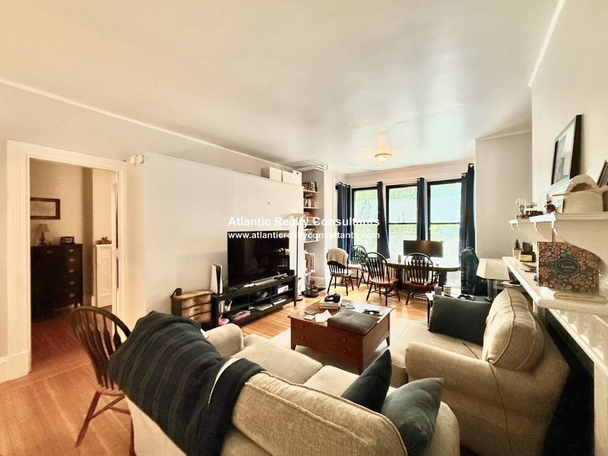 Apartment for rent at 178 Marlborough St #4, Boston, MA 02116