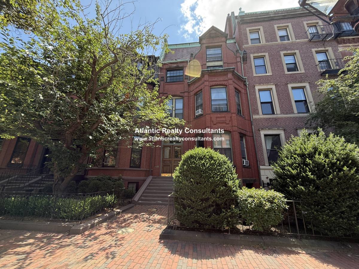 Apartment for rent at 178 Marlborough St #4, Boston, MA 02116