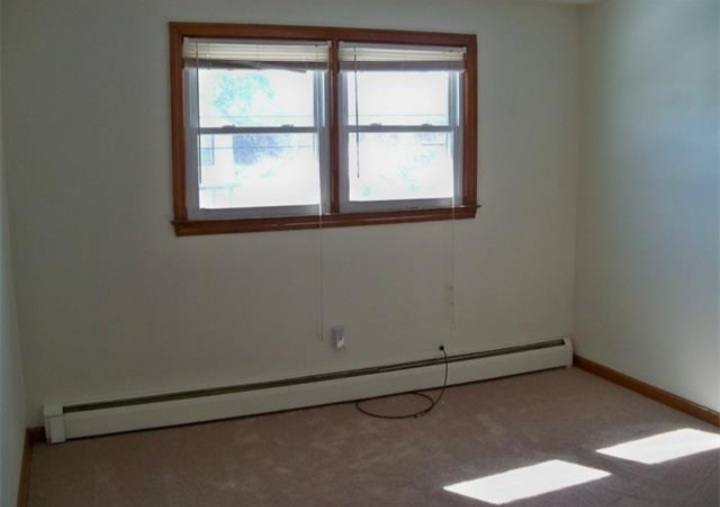 Apartment for rent at 12 Maple Ave, Wallingford, CT 06492