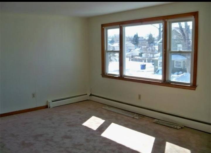 Apartment for rent at 12 Maple Ave, Wallingford, CT 06492