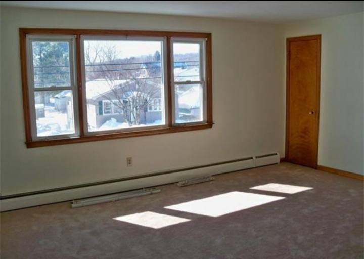 Apartment for rent at 12 Maple Ave, Wallingford, CT 06492