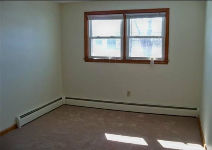 Apartment for rent at 12 Maple Ave, Wallingford, CT 06492
