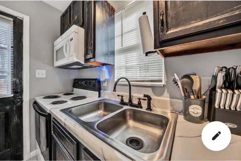 House for rent at 912 Kyle Ave, Roanoke, VA 24018