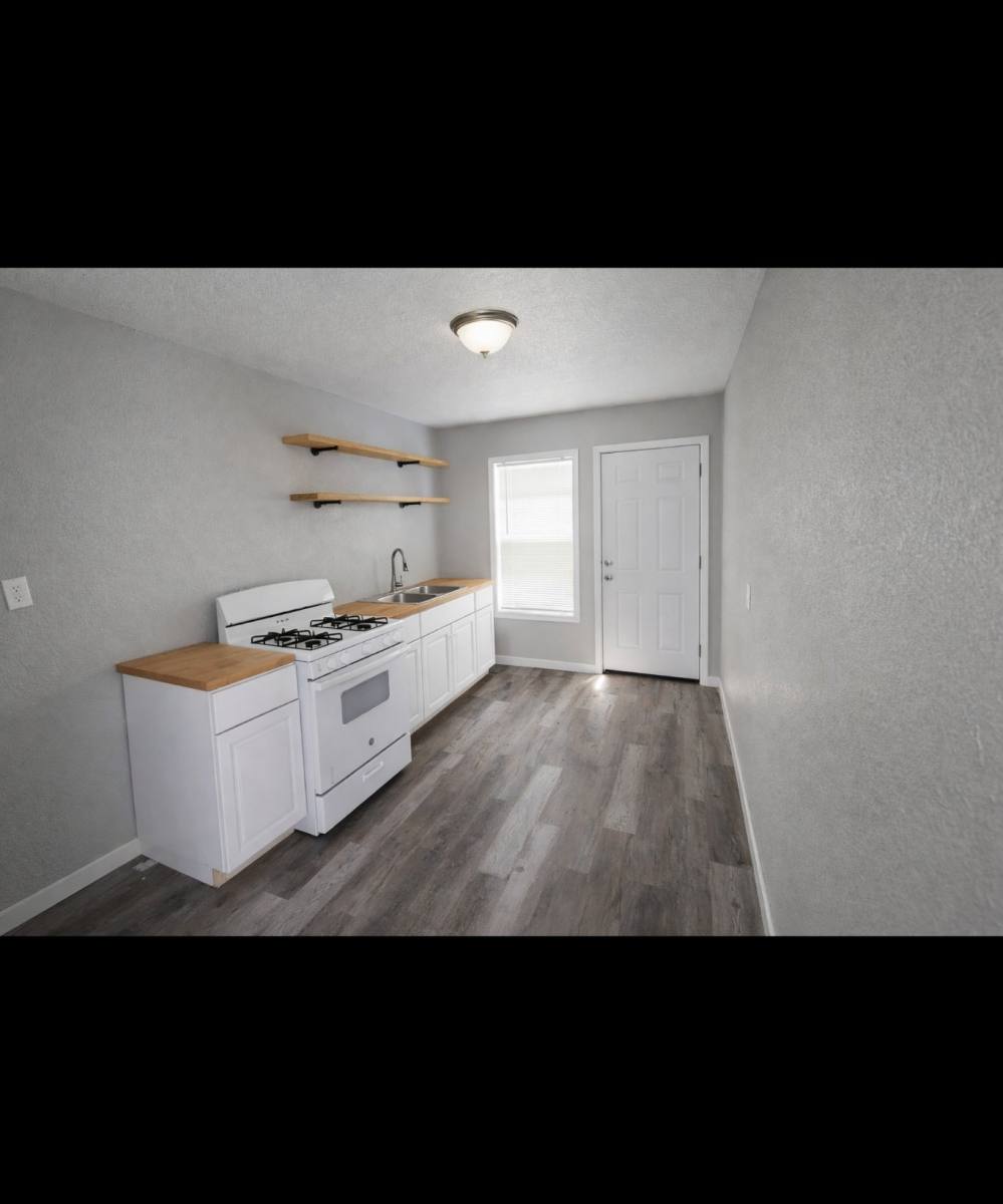 Apartment for rent at 821 S Alameda St #1, Corpus Christi, TX 78404