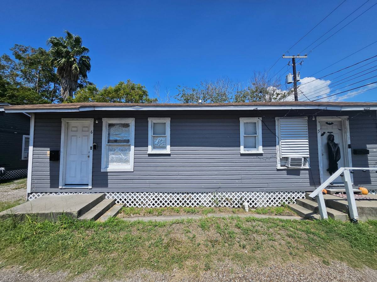 Apartment for rent at 821 S Alameda St #1, Corpus Christi, TX 78404