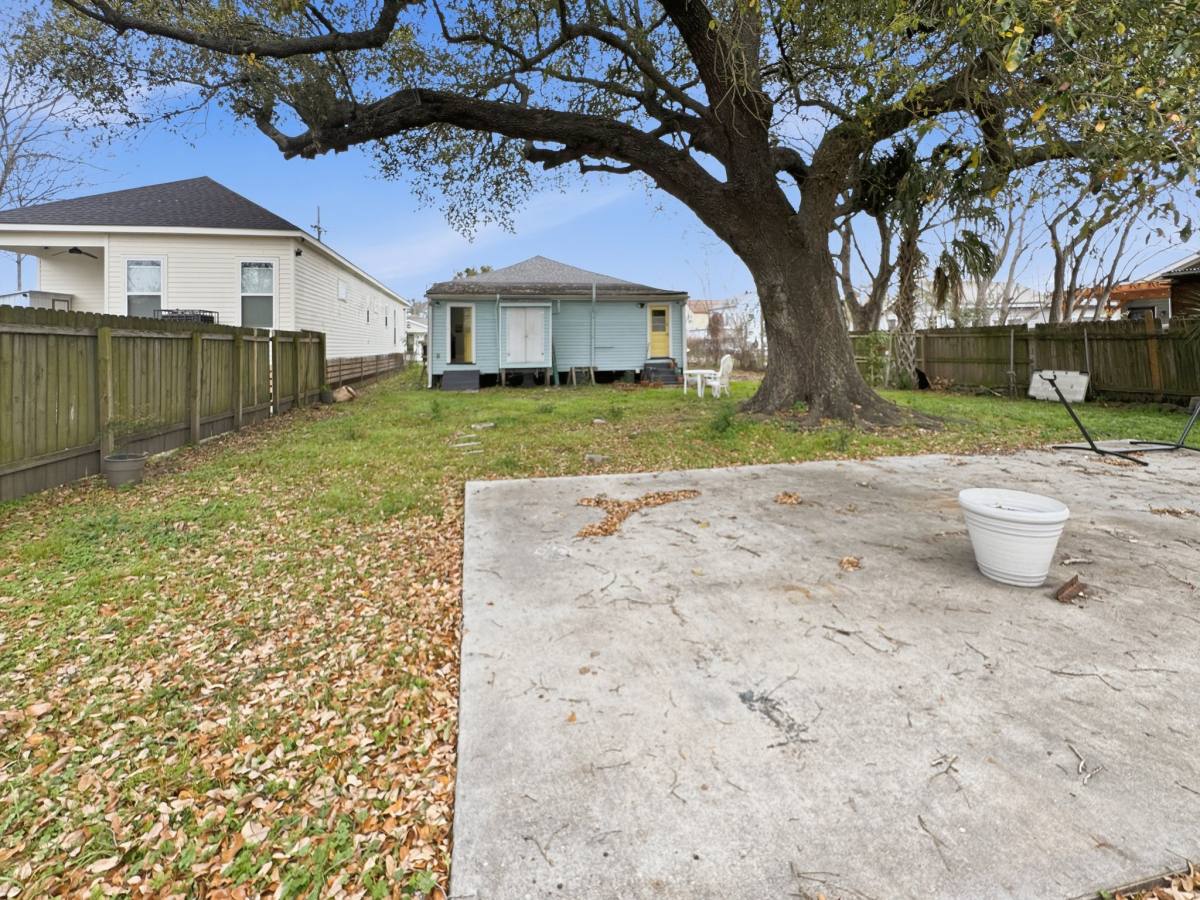 House for rent at 1656 Pleasure St, New Orleans, LA 70122