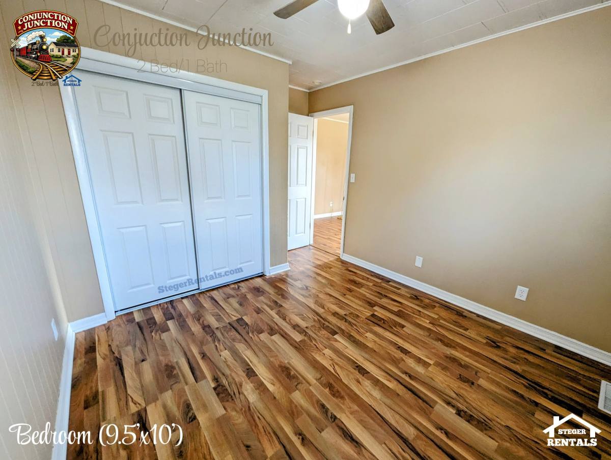 Townhouse for rent at 22 E 35th St, Steger, IL 60475