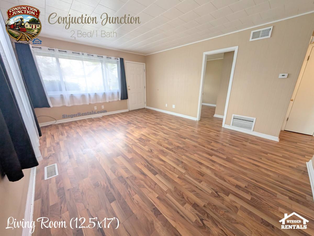 Townhouse for rent at 22 E 35th St, Steger, IL 60475
