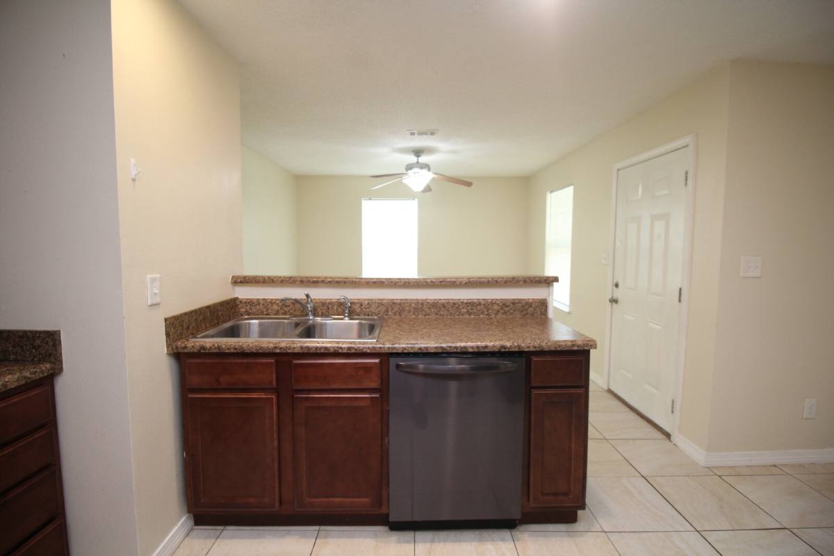 Townhouse for rent at 3417 W Fisher St #C, Pensacola, FL 32505