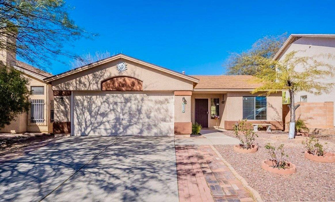 House for rent at 8527 N Spring Creek Dr, Tucson, AZ 85742