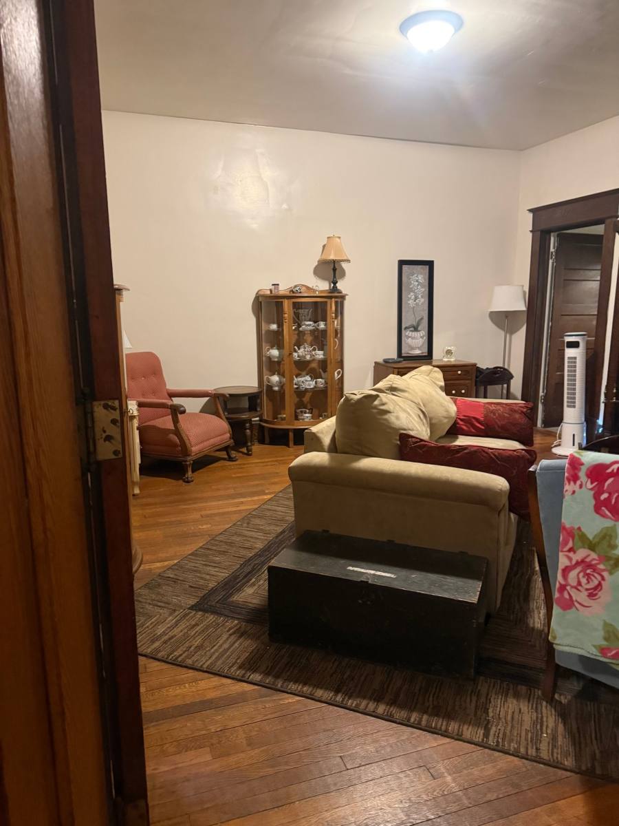 Apartment for rent at 401 Washington Ave SW, Roanoke, VA 24016