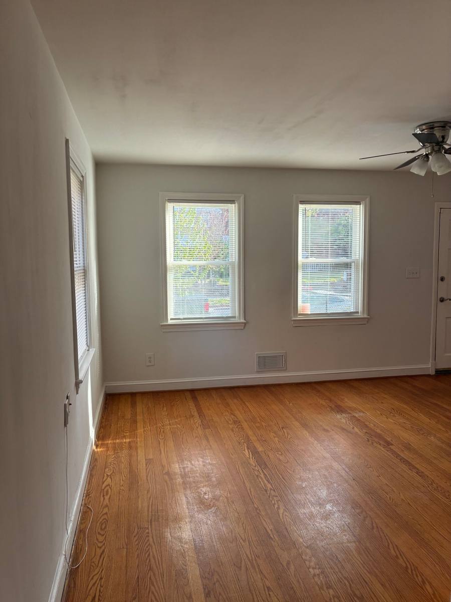 Townhouse for rent at 425 Oakwood St SE, Washington, DC 20032