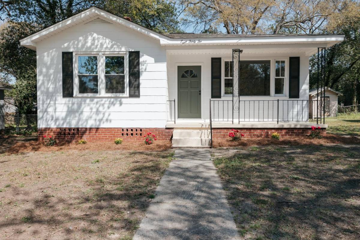 House for rent at 332 Guilford St, West Columbia, SC 29169