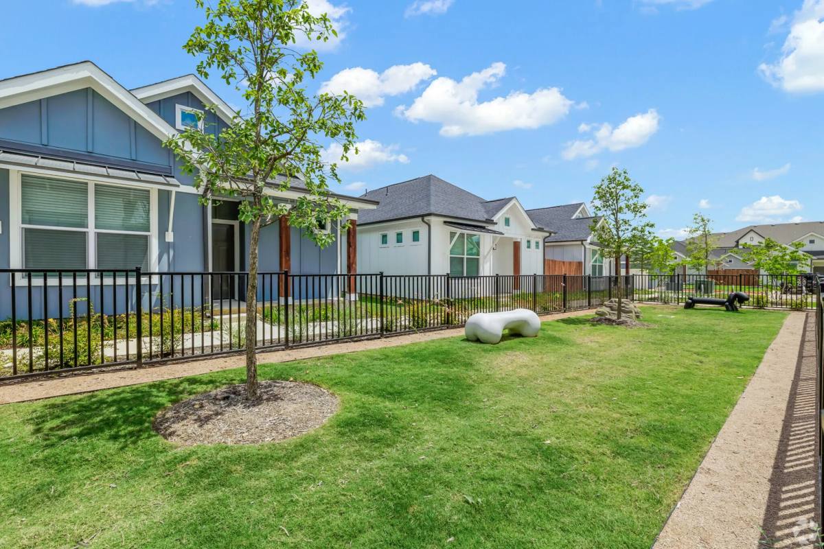 Apartment for rent at 9600 Vista Grande Blvd #6401, Fort Worth, TX 76123