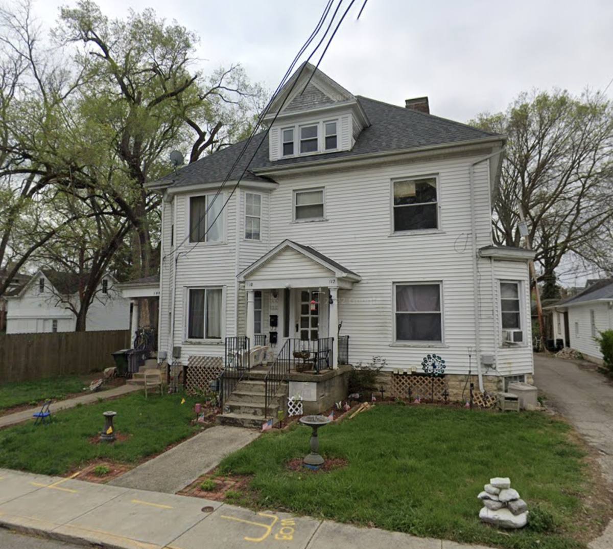 Apartment for rent at 108 Drury Lane, Troy, OH 45373