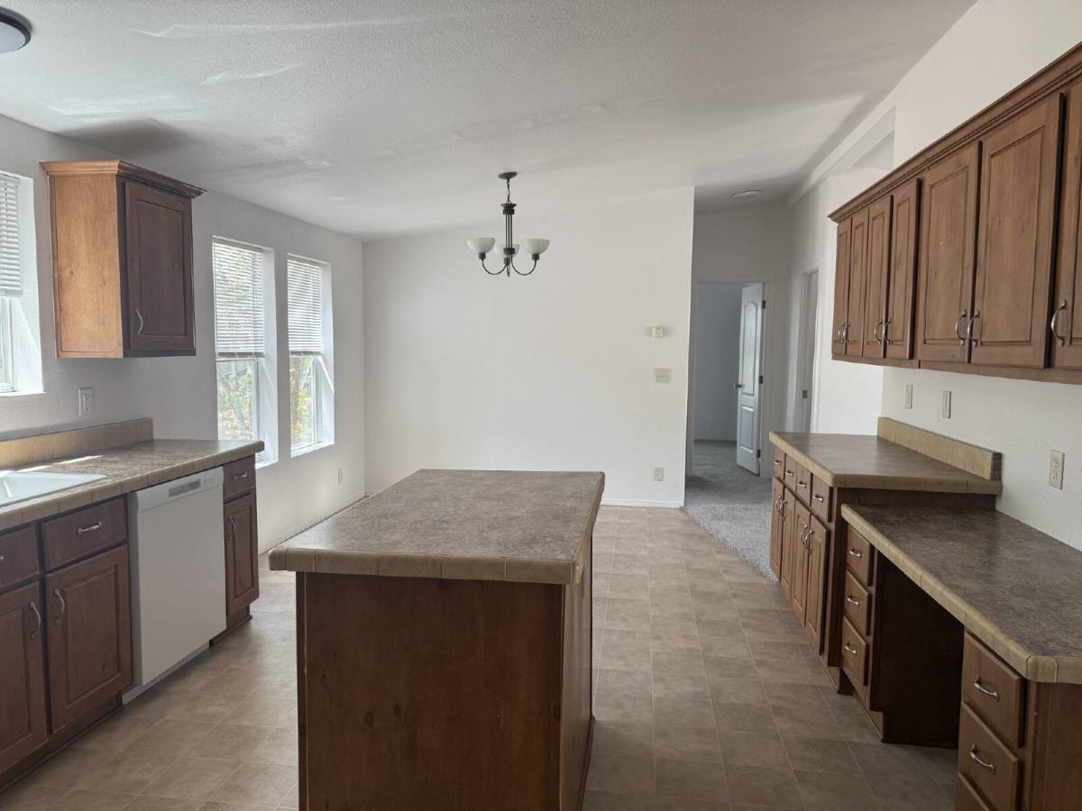 House for rent at 841 S 11th Dr, Show Low, AZ 85901