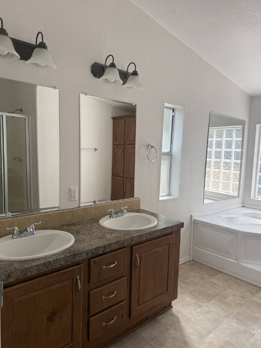 House for rent at 841 S 11th Dr, Show Low, AZ 85901