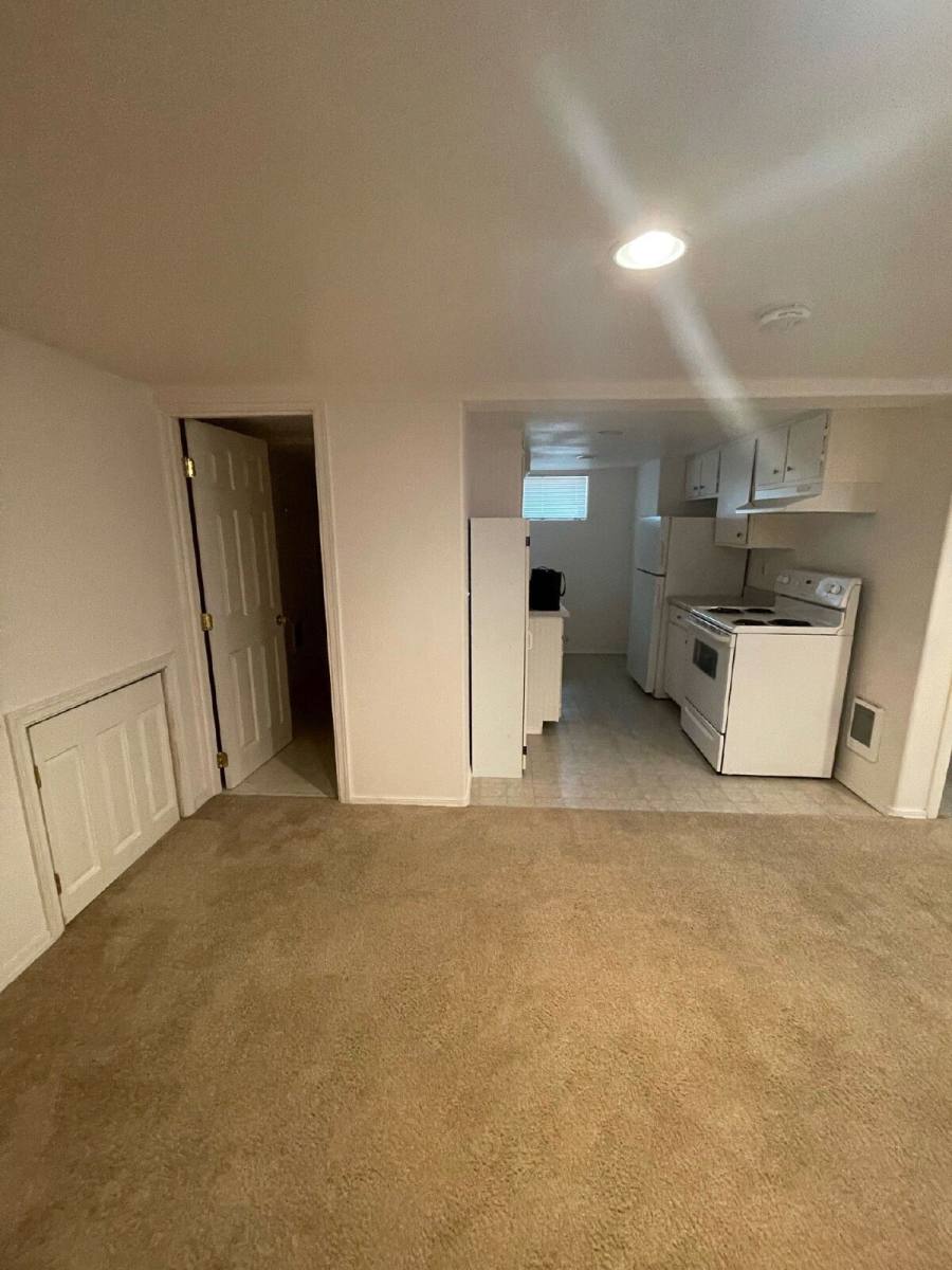 Apartment for rent at 1911 Kincaid St #6, Eugene, OR 97405