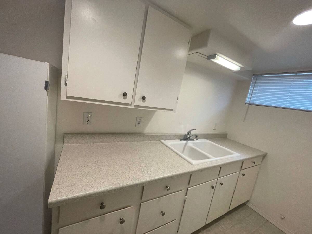 Apartment for rent at 1911 Kincaid St #6, Eugene, OR 97405