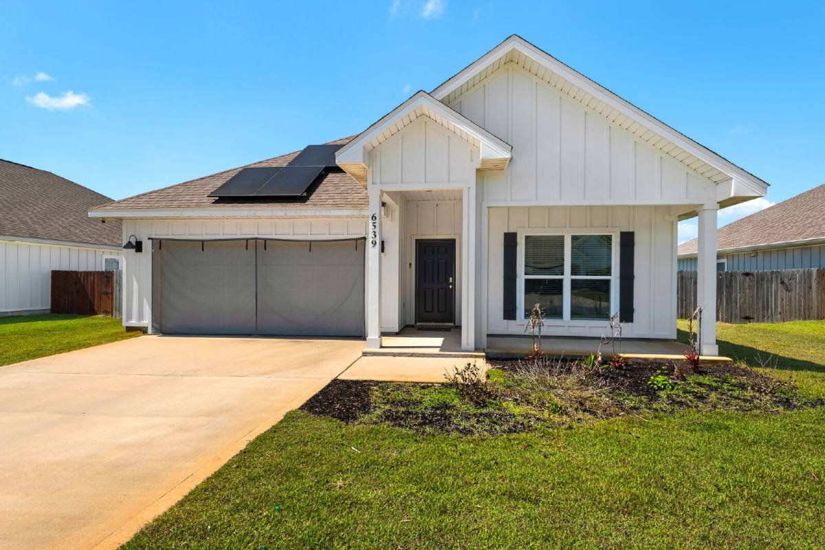 House for rent at 6539 Forest Bay Ave, Gulf Breeze, FL 32563