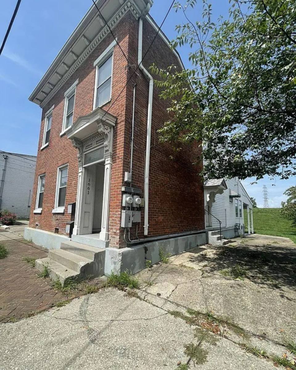 Apartment for rent at 1661 Story Ave #1, Louisville, KY 40206