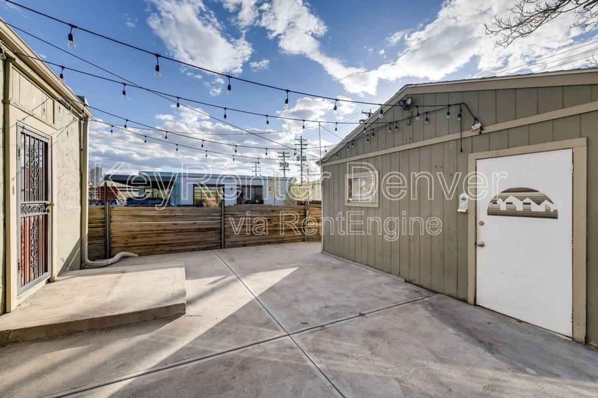 House for rent at 3341 Lawrence St, Denver, CO 80205