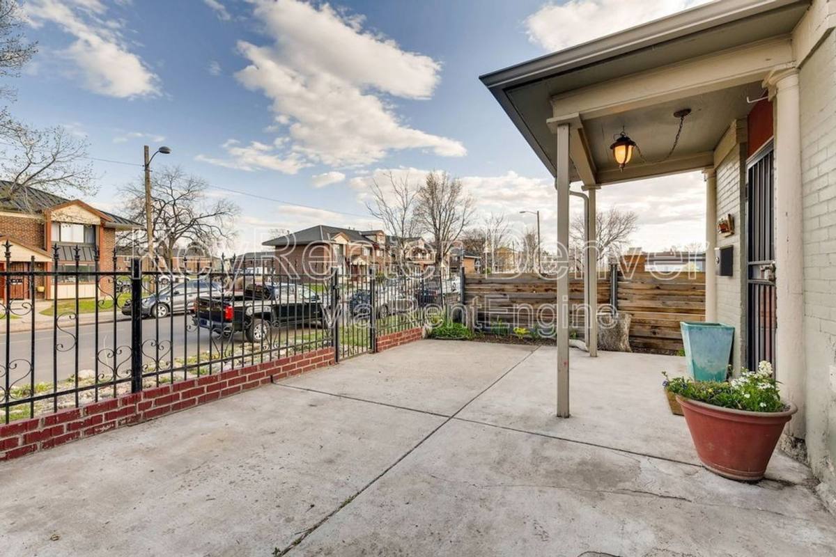 House for rent at 3341 Lawrence St, Denver, CO 80205