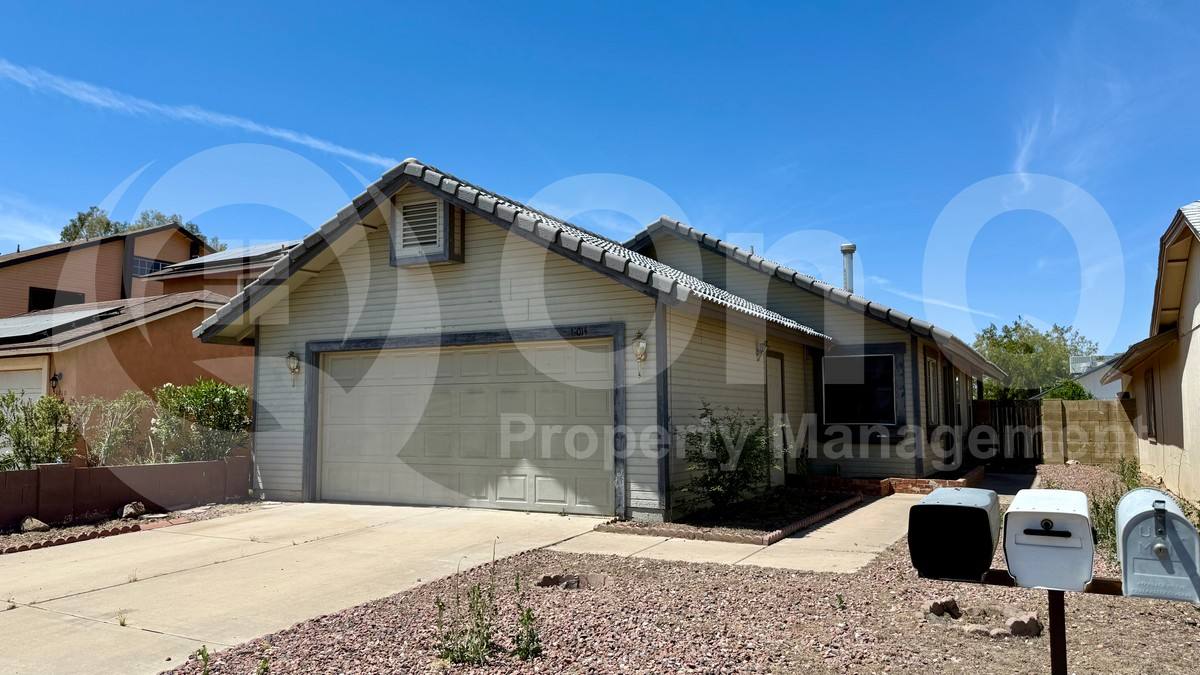 House for rent at 11014 N 81st Ave, Peoria, AZ 85345
