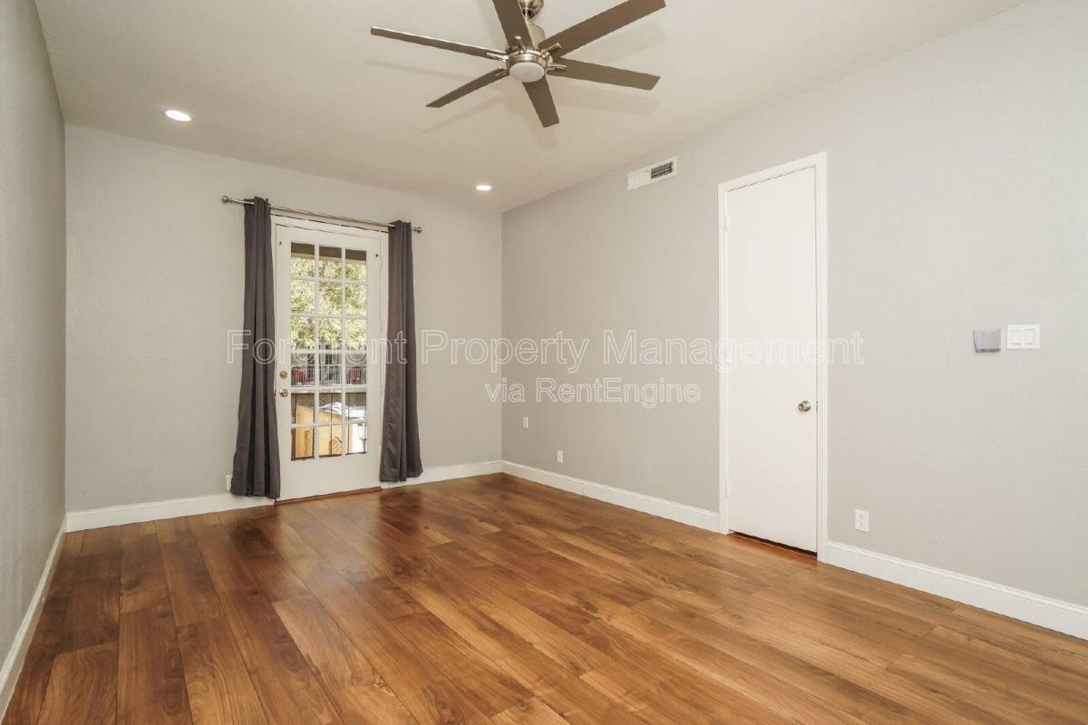 Apartment for rent at 7711 Broadway #11C, San Antonio, TX 78209