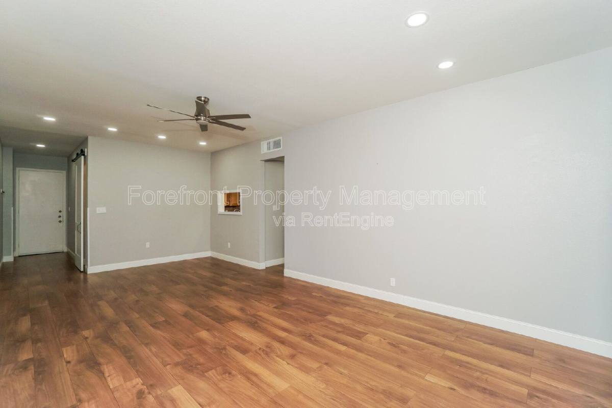 Apartment for rent at 7711 Broadway #11C, San Antonio, TX 78209