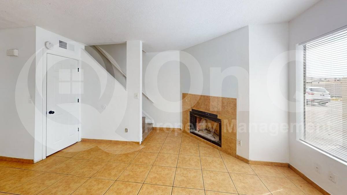Apartment for rent at 15601 N 30th St #5, Phoenix, AZ 85032