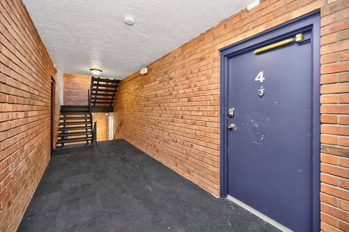Apartment for rent at 3505 Telford St #1, Cincinnati, OH 45220
