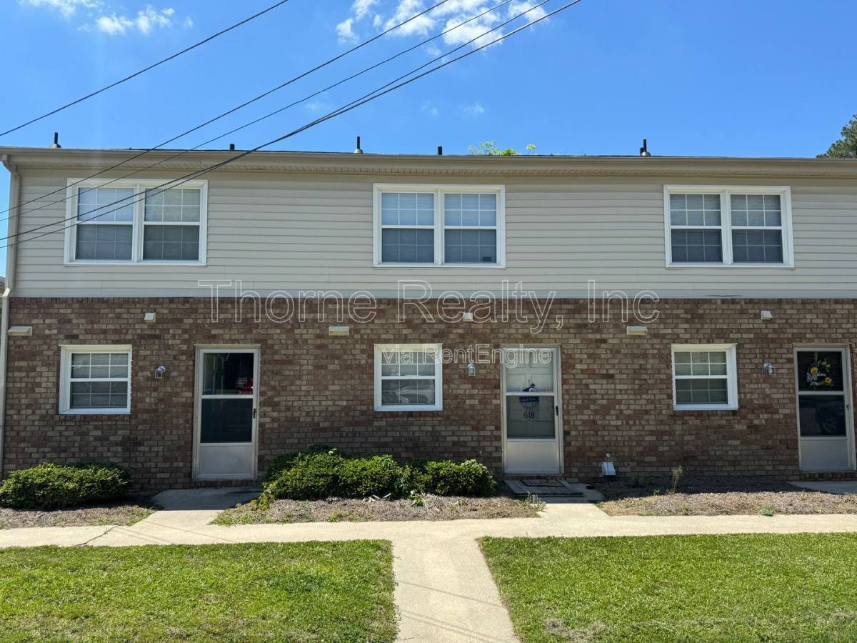 Townhouse for rent at 616 S Boddie St, Nashville, NC 27856