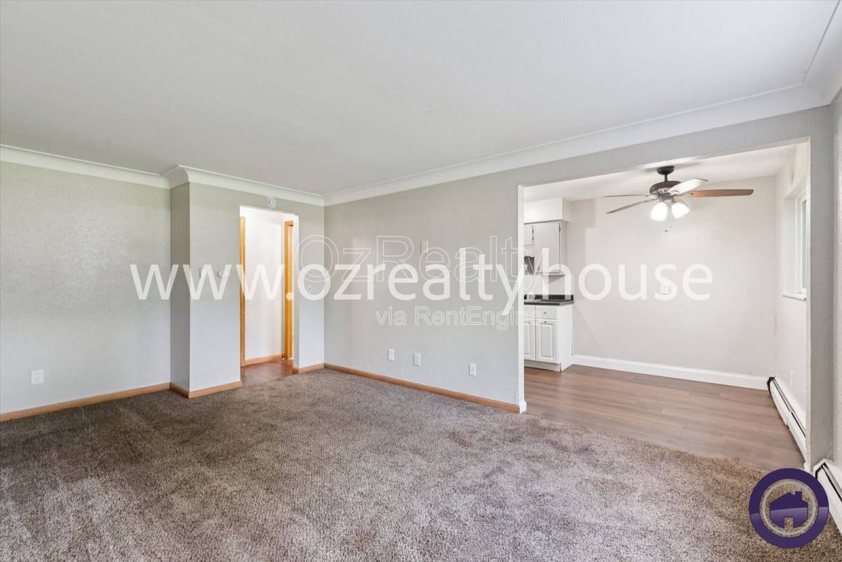 Apartment for rent at 1733 Christian Ave #2, Toledo, OH 43613