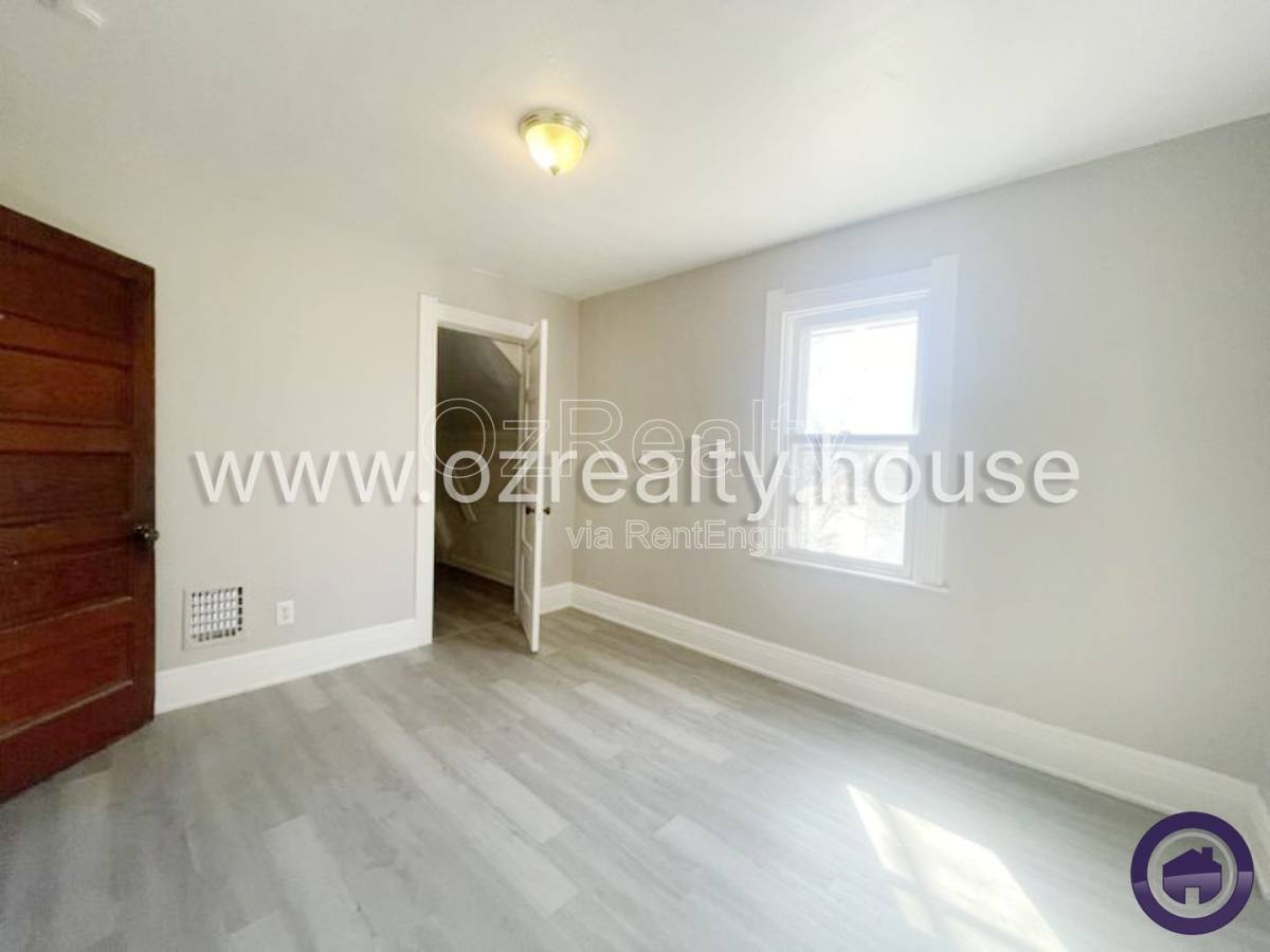 House for rent at 1031 N Michigan St, Toledo, OH 43604