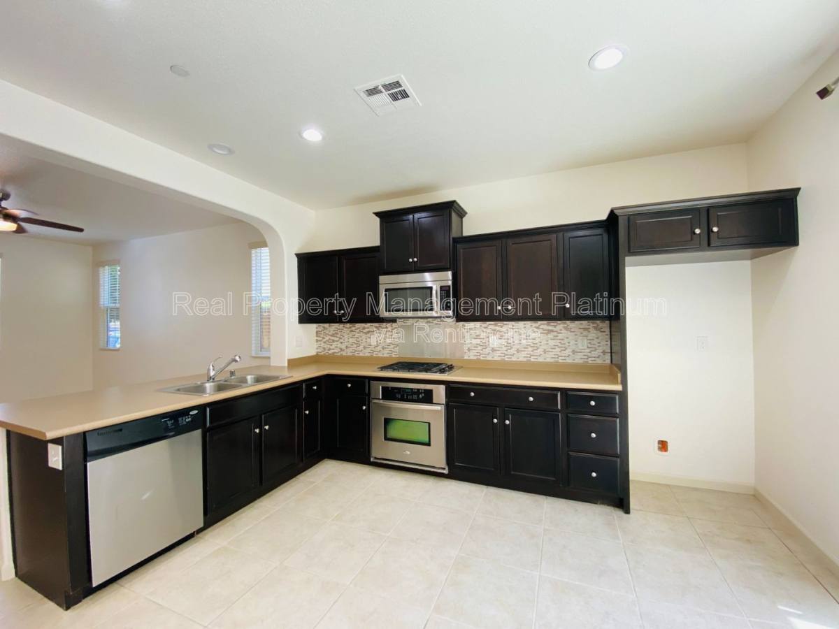 House for rent at 3628 Elevations Way, Clovis, CA 93619