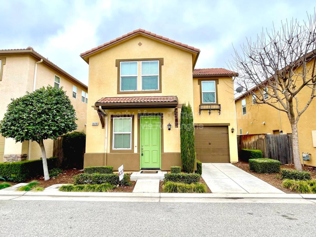 House for rent at 3628 Elevations Way, Clovis, CA 93619
