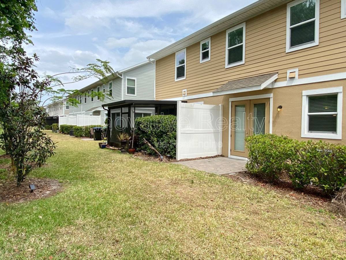 Townhouse for rent at 6898 Tussilago Way, Orlando, FL 32822