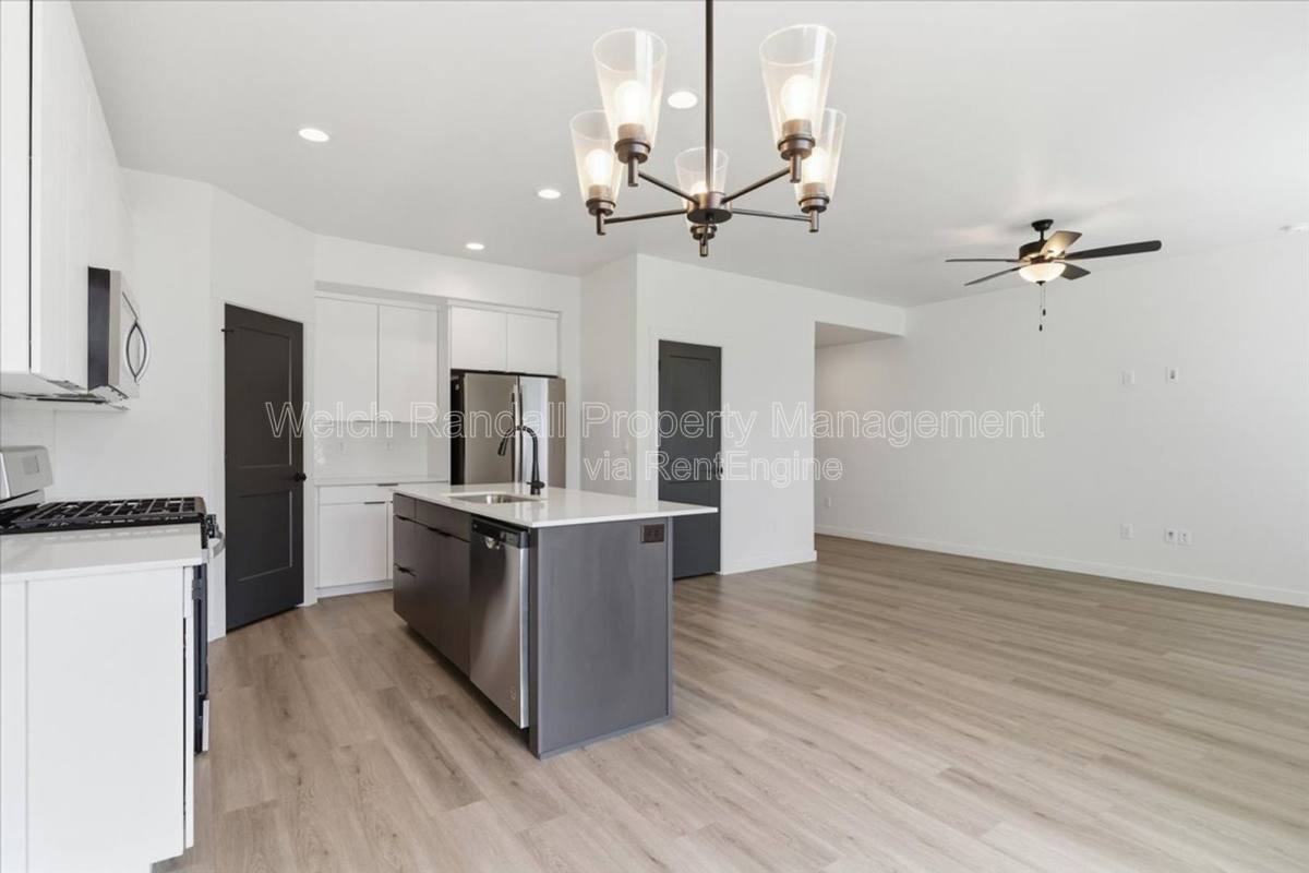 Townhouse for rent at 3668 S 4525 W, Ogden, UT 84401