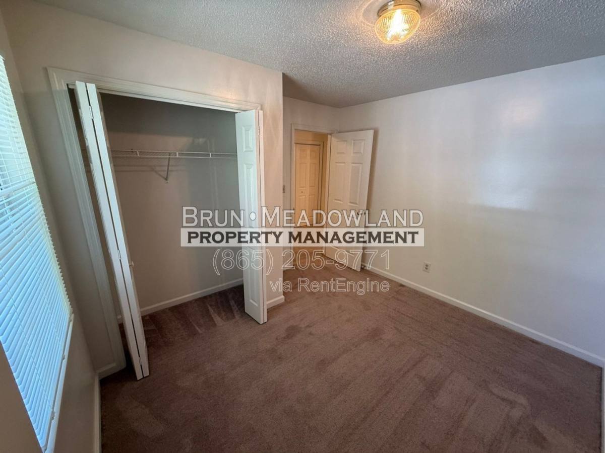 Townhouse for rent at 6523 Doe Creek Way, Knoxville, TN 37918